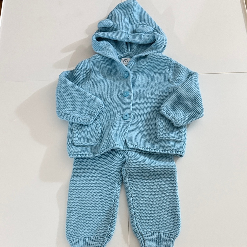 Baby Gap Adorable Blue Knit Baby Outfit